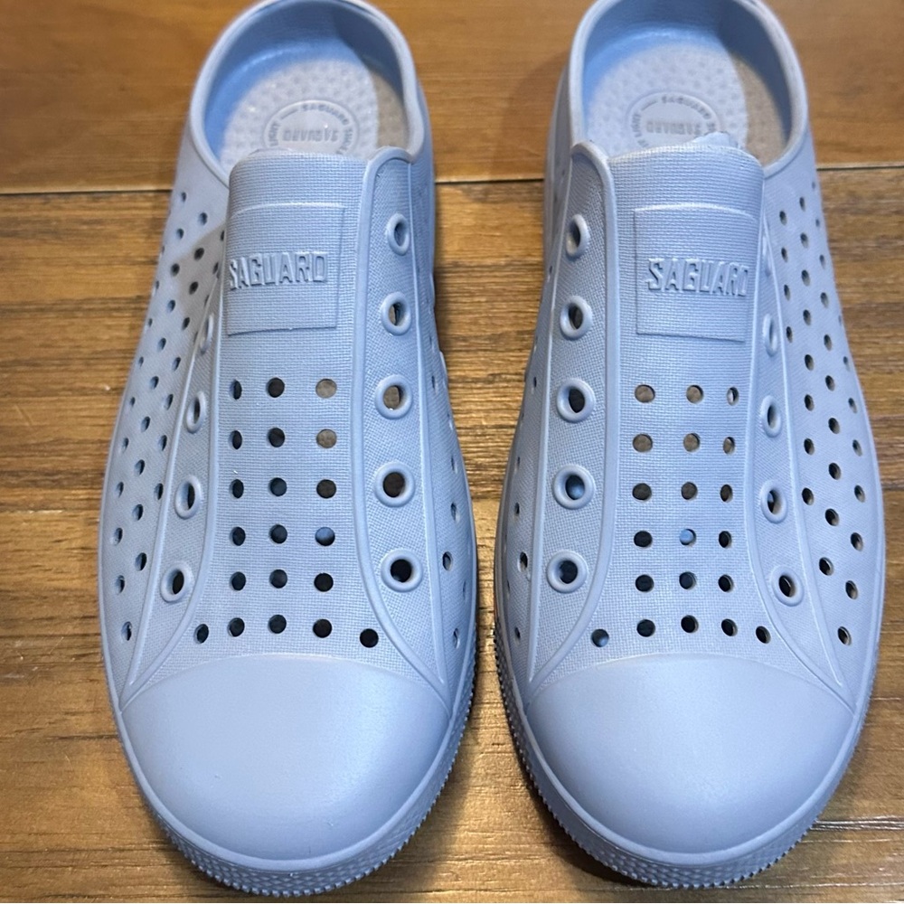 Saguaro gray Slip On Sneakers Water‎ Shoes Casual Comfort size 5-6 size 36 NWOT